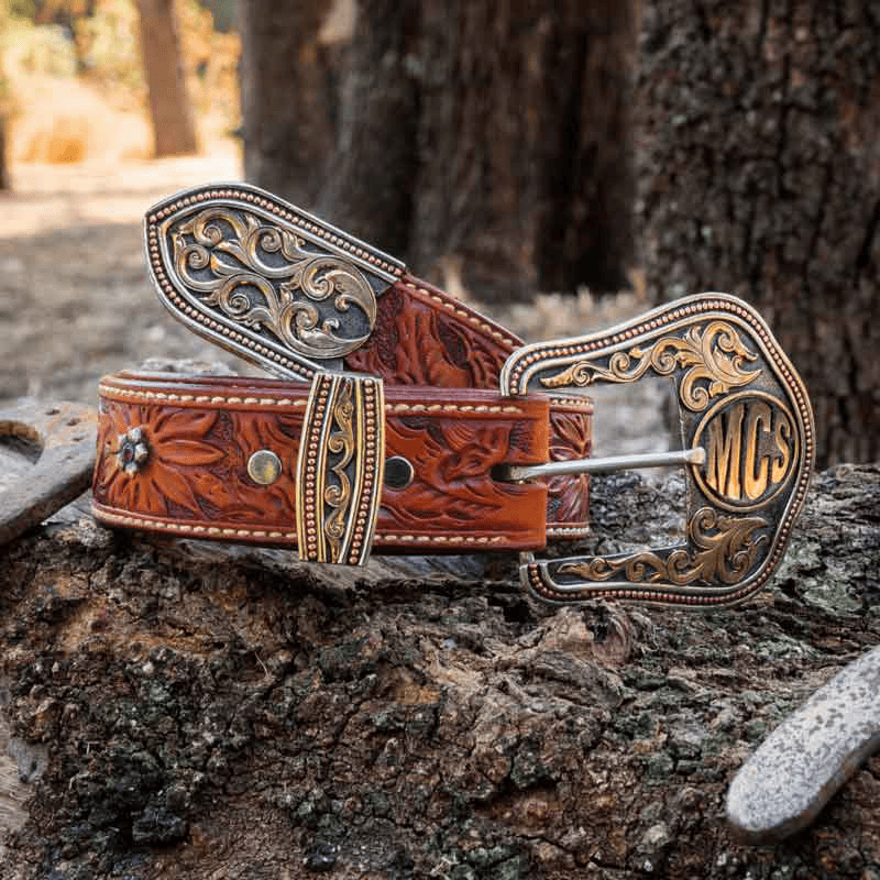 Signature Custom Three Piece Buckle Set - Gallery 1